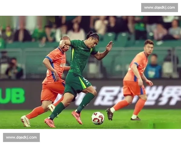 末节逆转定胜负主队以微弱比分赢下焦点篮球大战全场比分引爆观众热情