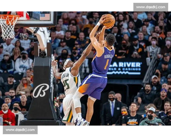 聚焦篮球赛事全场节奏攻防对决与关键时刻解析精彩表现战术博弈深度复盘