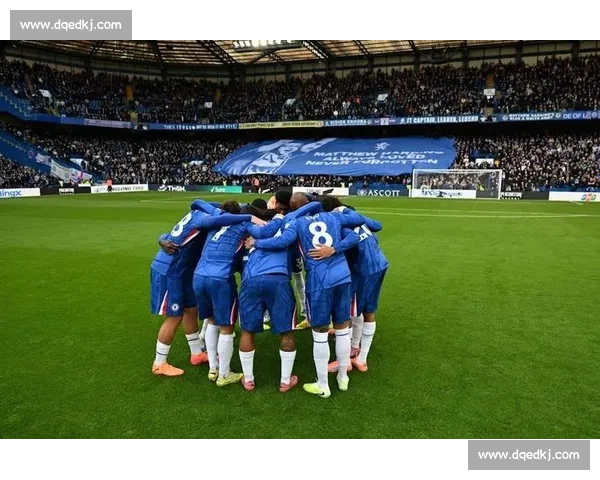 英超赛场风云再起豪门对决引爆激情之夜球迷热血沸腾见证冠军征程 - 副本 - 副本 (3)