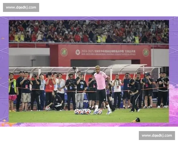 国际足球赛激烈角逐精彩瞬间展现全球球迷热情与荣耀 - 副本 (2)